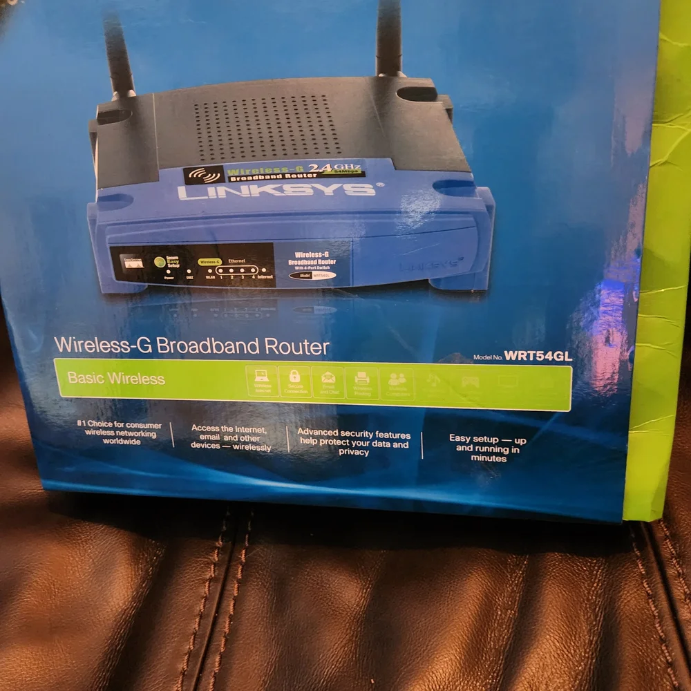 Cosco Linksys Wireless Broadband Router - Picture 4 of 4